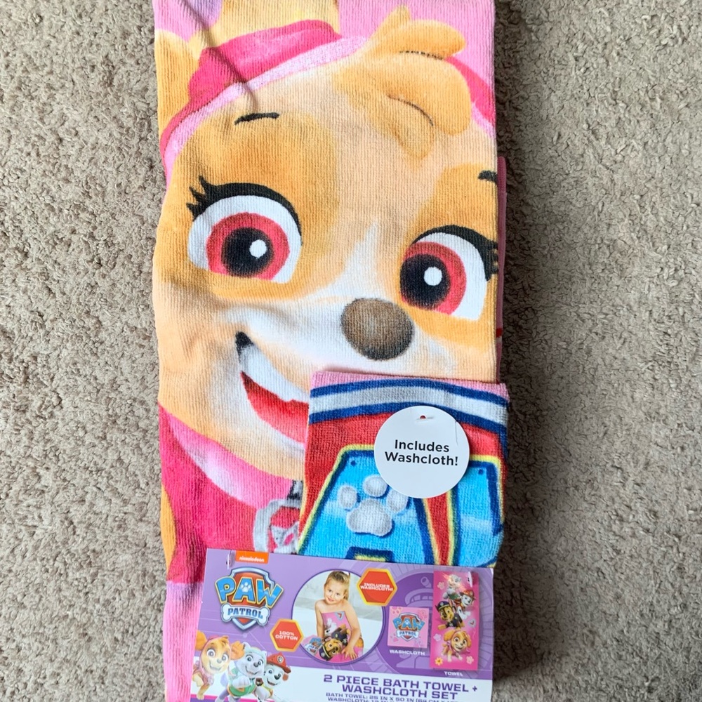 Paw Patrol Skye Bath Towel Set - New With Tags